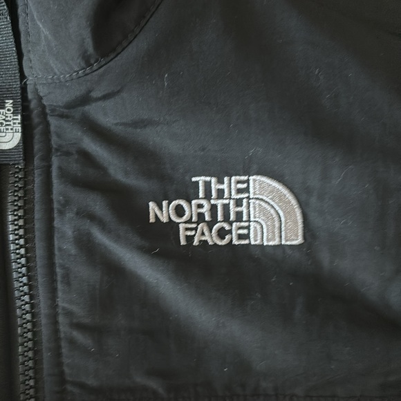 The North Face Girls Small Fuzzy Jacket - Picture 2 of 4